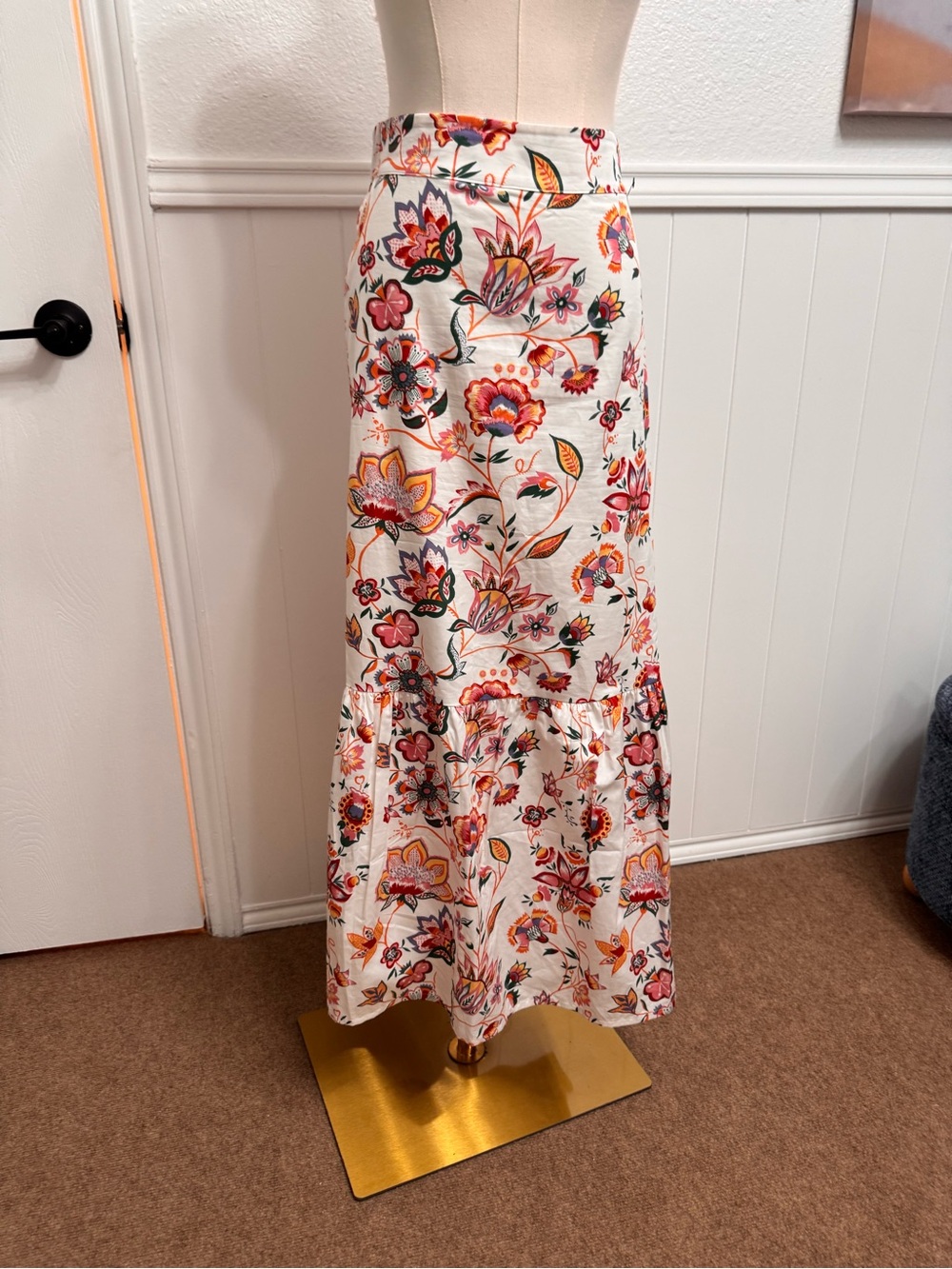 Floral Tiered Maxi Skirt in White with Multicolor Bloom